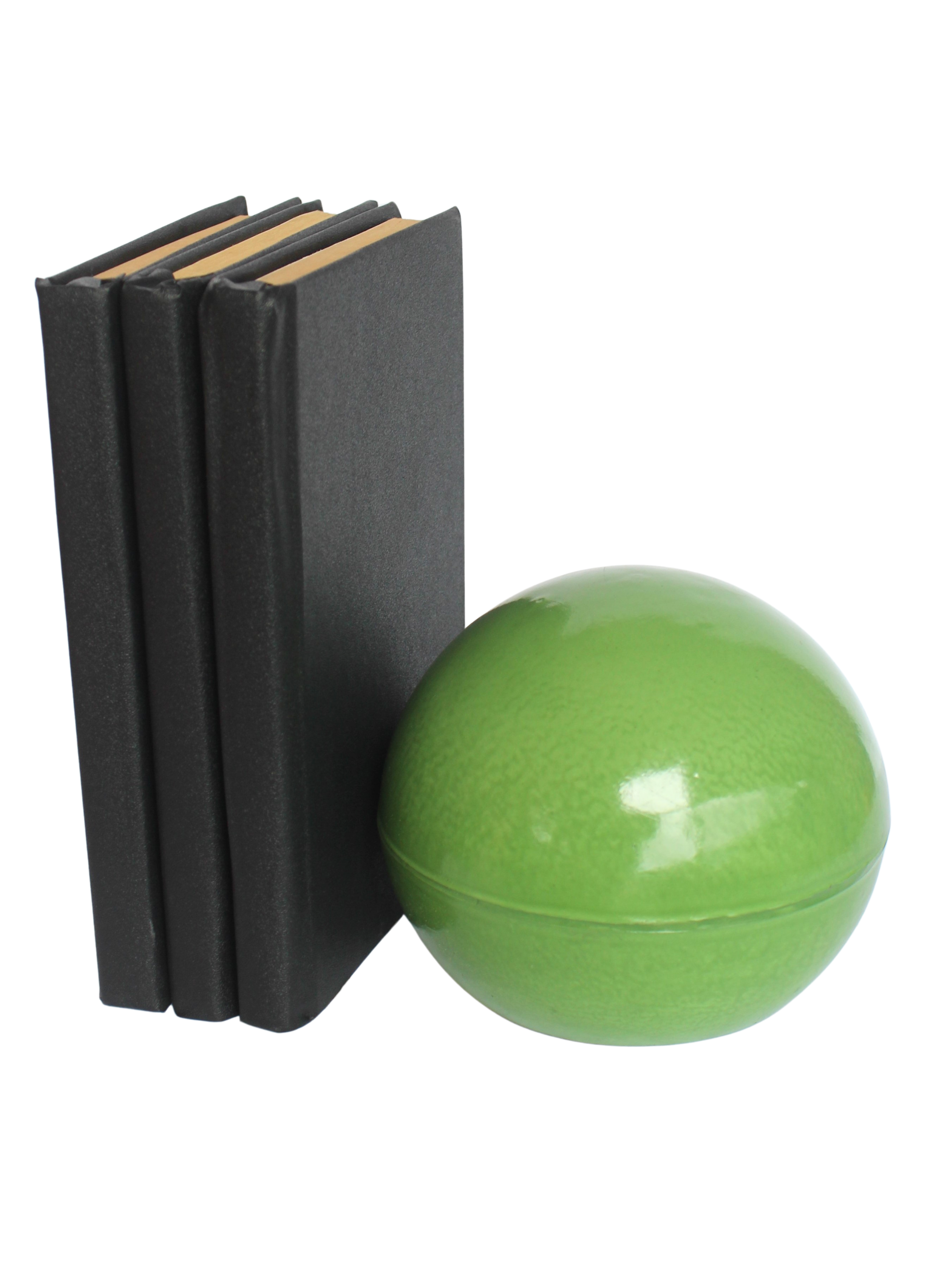 Dome Bookend – Soft curved edges